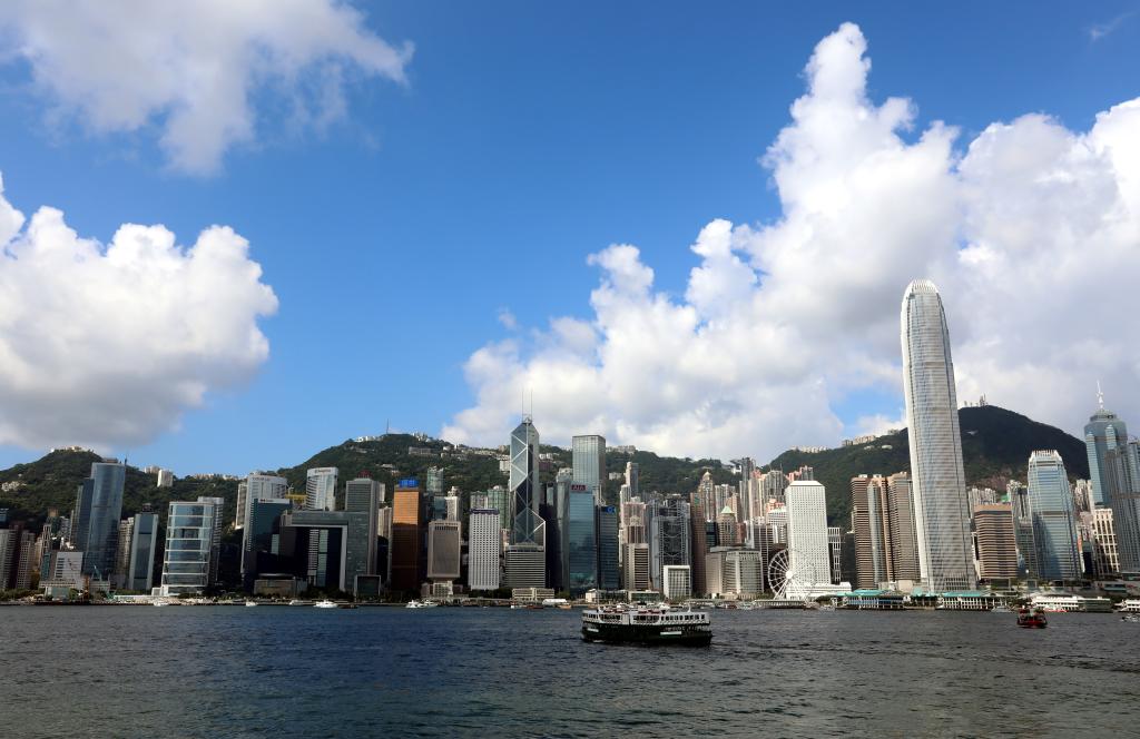 港交所行政总裁欧冠升：“一国两制”助力香港金融业成长壮大